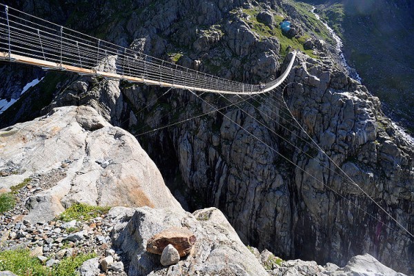 Trift悬索桥，瑞士