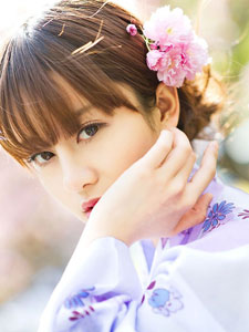 樱花树下的浪漫和服美少女高清写真