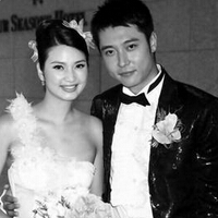 张丹峰结婚照，张丹峰的老婆，张丹峰为什么娶洪欣？