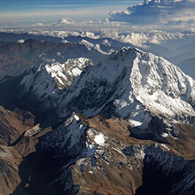 世界上最长的山脉是什么山？