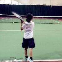 田亮晒爱女打网球，有成为专业网球运动员的潜力