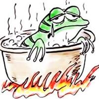 温水煮青蛙，不会蠢到被煮死而不逃离的地步！