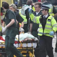 伦敦突发恐怖袭击，嫌疑人独自行动！