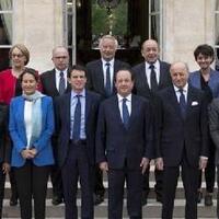 法国公布新内阁，其中11名为女性(2)