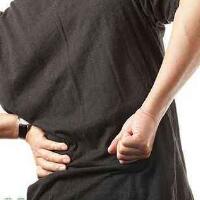 后背疼痛是什么原因，首先要警惕劲椎病！
