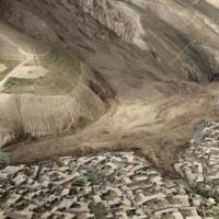 西藏江达山体滑坡，受威胁范围已达20多公里(2)