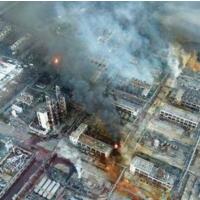 江苏爆炸12人遇难，并波及周边16家企业